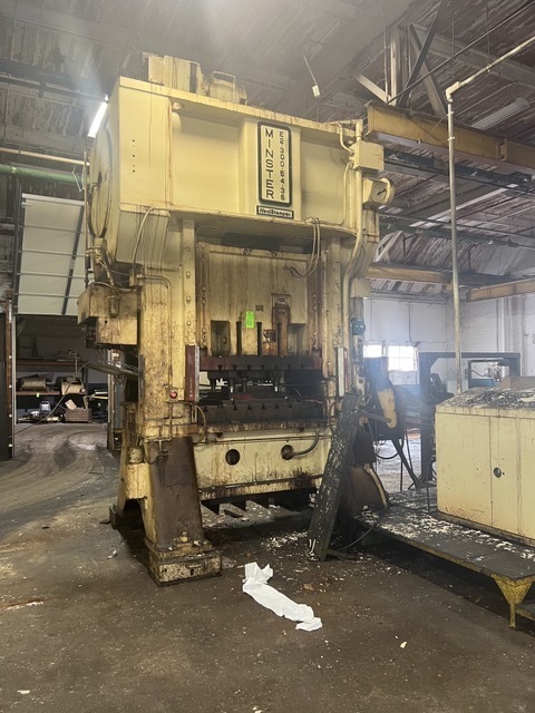1973 MINSTER 300 TON "HEVISTAMPER" Presses, Straight Side, Double Crank (Single Action) | Timco, Inc.